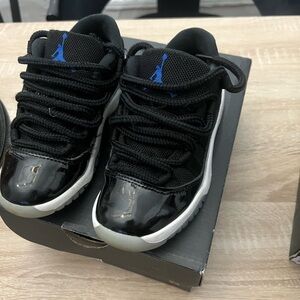 Jordan Kids Black and Blue Sneakers